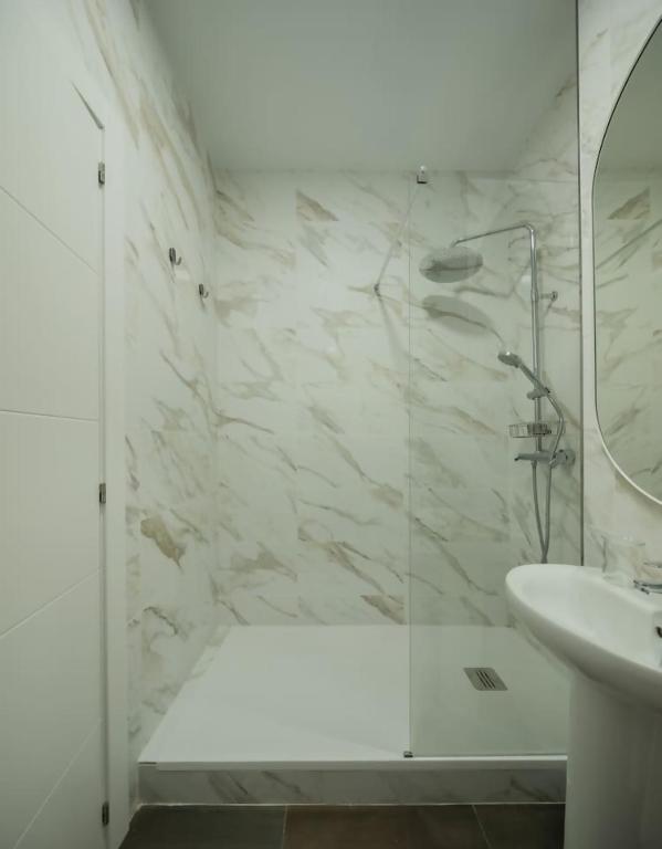 AP-EDeluxeCamaGrande1-22